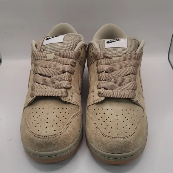 NEW Nike SB Dunk Low Pro B Sneakers - Parachute Beige Sz Men's 9 Women's 10.5